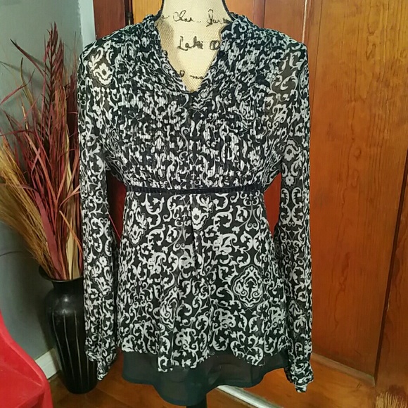 Apt. 9 Tops - Apt. 9 Long Sleeve Sheer Blouse Apt. 9 Tops - Apt. 9 Long Sleeve Sheer Blouse
